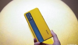 真我新机爆料最新,颠覆性设计，性能与美学完美融合！”